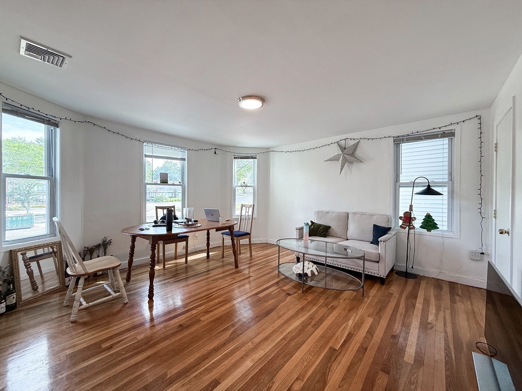 803 Boylston St #b 803 Boylston St #B - Brookline, MA