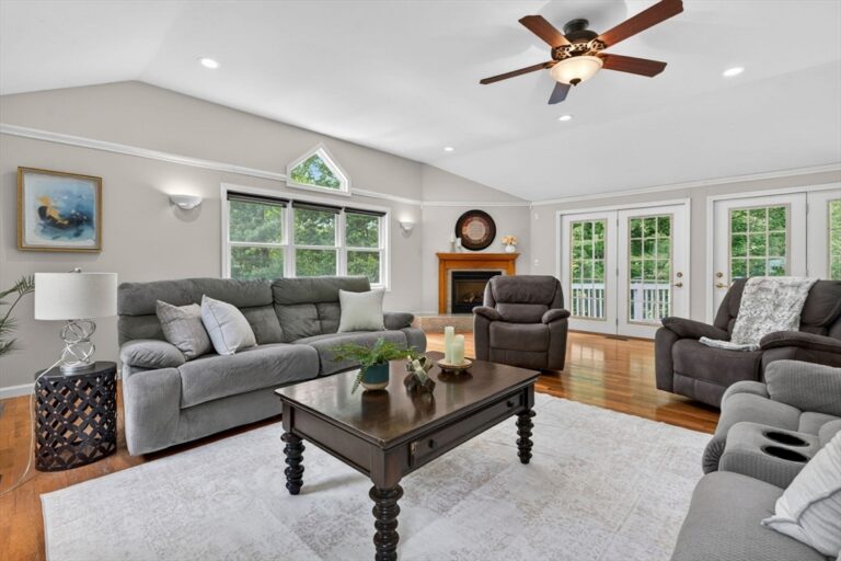 10 Mountain Rd - Brookline, MA