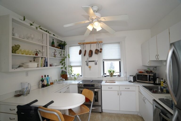 1038 Beacon St #401 - Brookline, MA