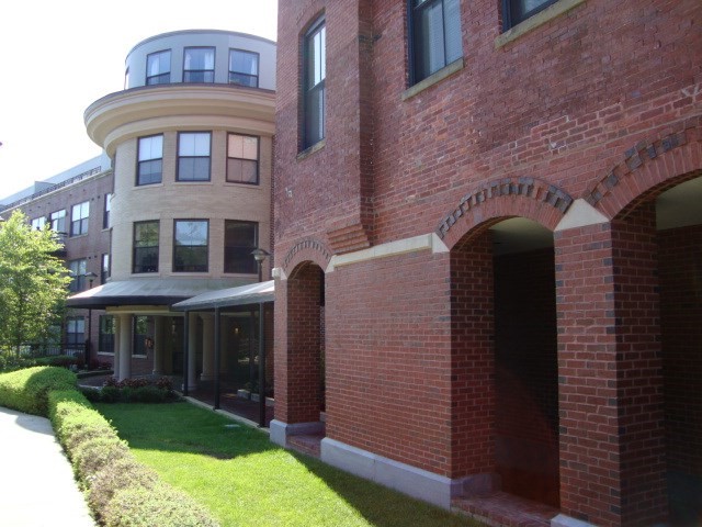 110 Cypress St #301 - Brookline, MA