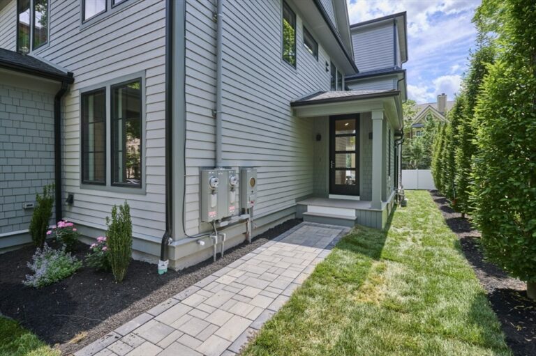 123 Fuller #B - Brookline, MA