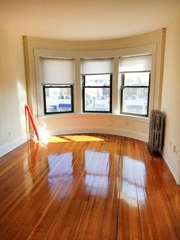 1390 Beacon #5