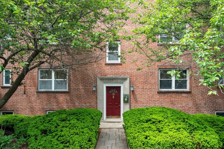 19 Alton Court #1 - Brookline, MA