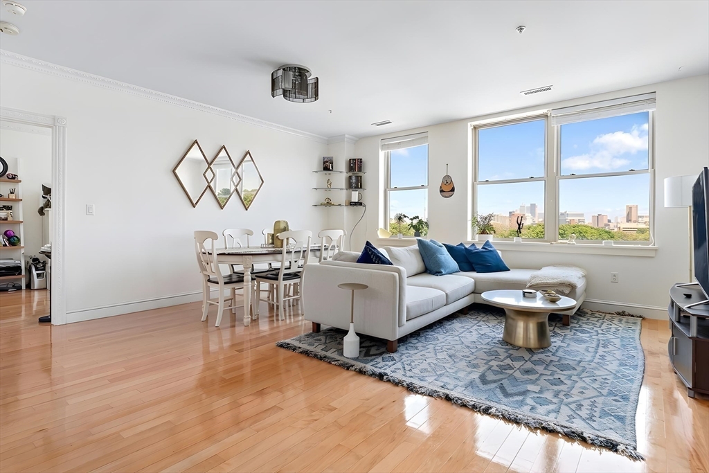 323 Boylston St #602 - Brookline, MA