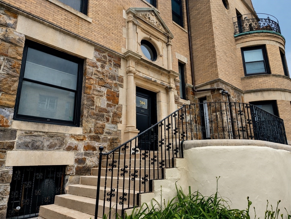 344 Tappan St #2 - Brookline, MA