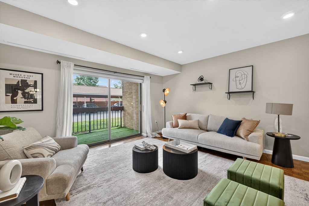 41 Centre St #106 - Brookline, MA
