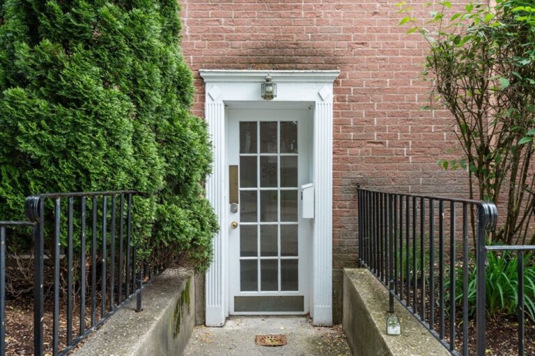 56 Garrison Rd #56
