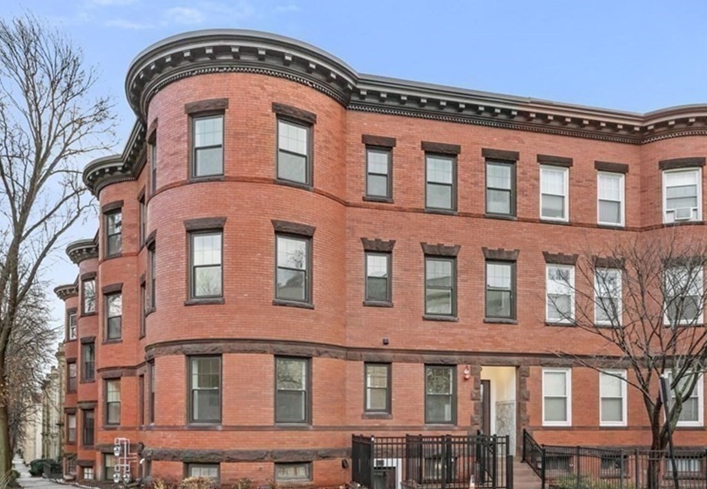 65 Pleasant Street #1 - Brookline, MA
