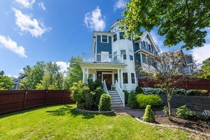 84 Westbourne Terrace #84 - Brookline, MA