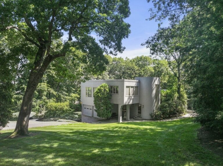 108 Codman Rd