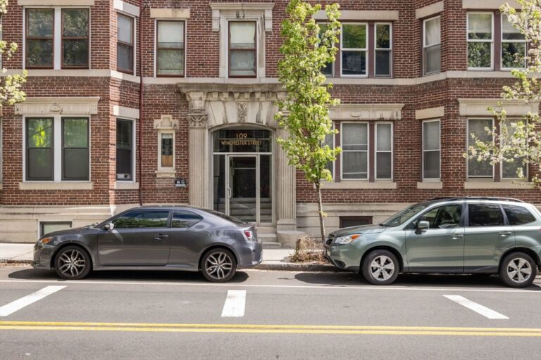 109 Winchester #6 - Brookline, MA