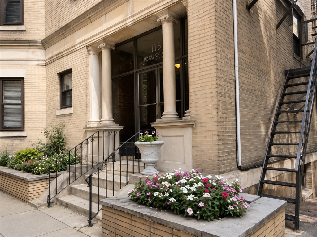 119 Park St #6 - Brookline, MA