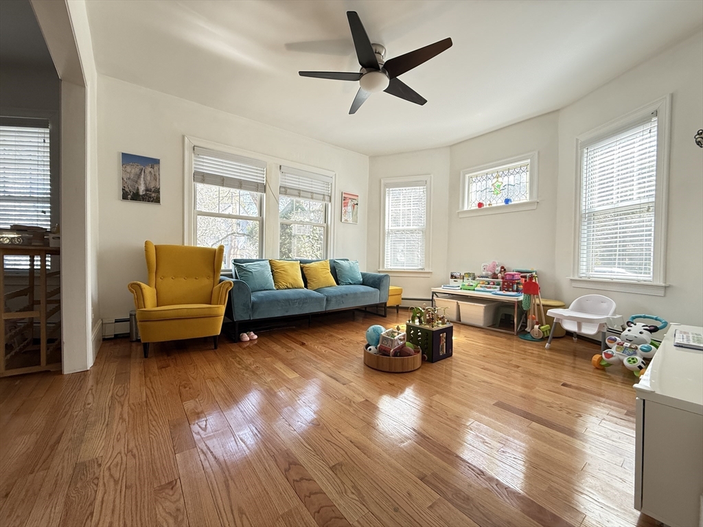 132 Middlesex Road #1 132 Middlesex Road #1 - Brookline, MA