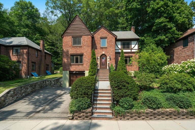 142 Beverly Rd. - Brookline, MA
