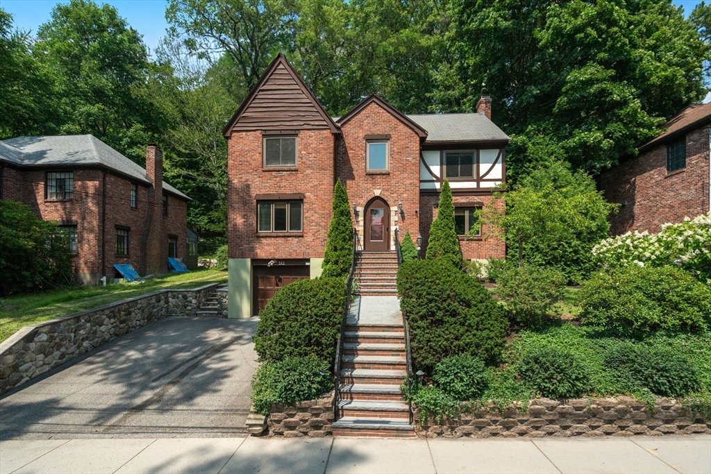 142 Beverly Rd. 142 Beverly Rd. - Brookline, MA