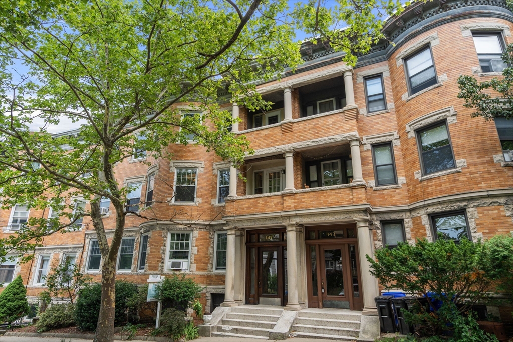 147 Fuller St #2 - Brookline, MA