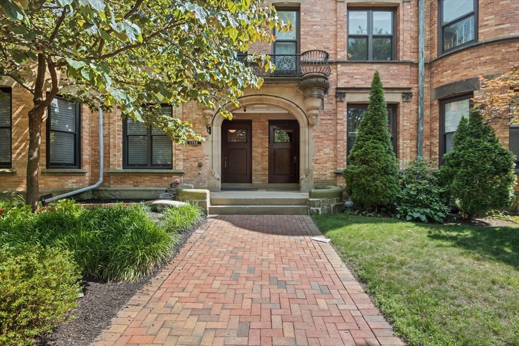 1757 Beacon #3 - Brookline, MA