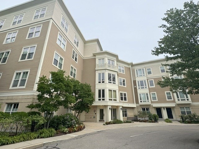 2-14 Saint Paul St #104 - Brookline, MA