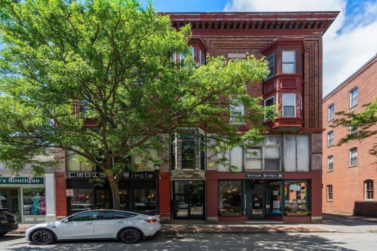 220-224 Washington Street #3