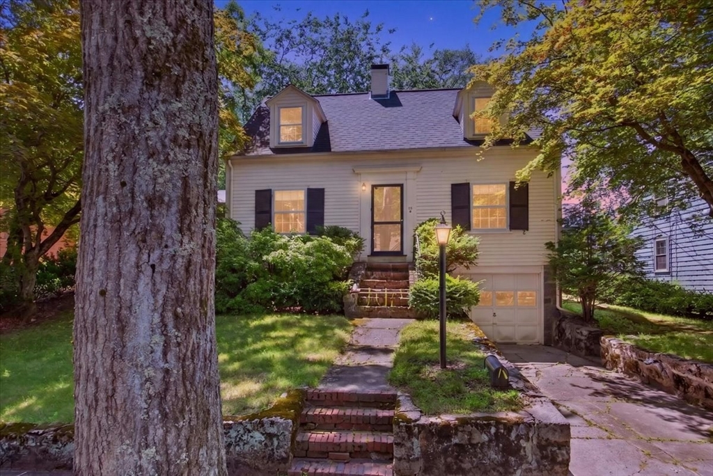 25 Leland Rd 25 Leland Rd - Brookline, MA
