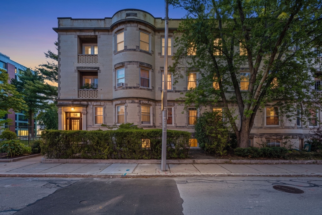 58 Pleasant Street #2 58 Pleasant Street #2 - Brookline, MA