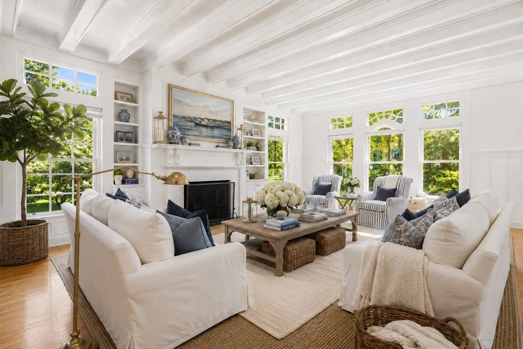 65 Glen Rd #H4 - Brookline, MA