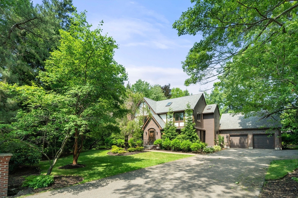 75 Hammond Pond Parkway - Brookline, MA