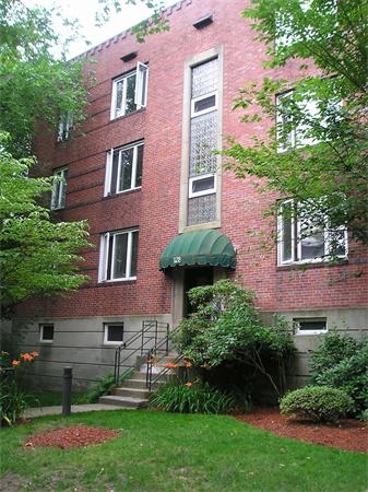 128 Beaconsfield Rd #1 - Brookline, MA