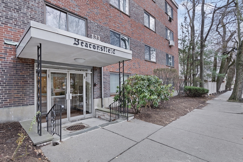133 Beaconsfield Rd #44 - Brookline, MA