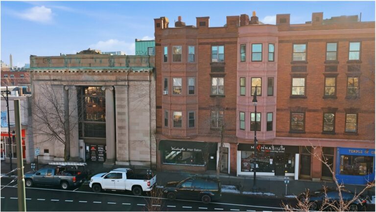 1343 Beacon St - Brookline, MA