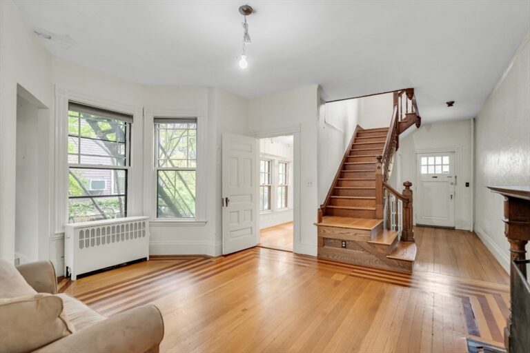 16 Harris St - Brookline, MA