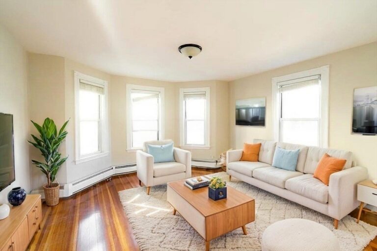 17 E Milton Rd #1