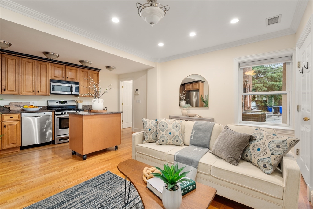 1724 Beacon St #1 - Brookline, MA