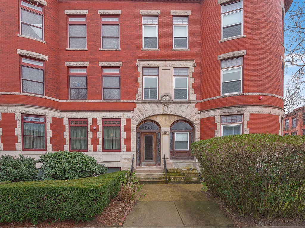 1871 Beacon St #4A - Brookline, MA