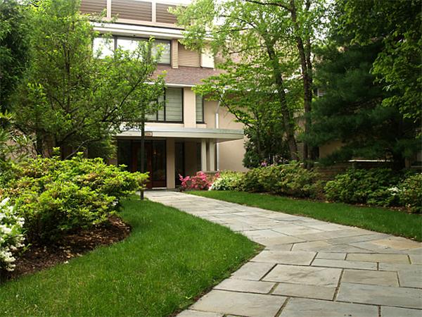 206 Allandale Rd. #2C - Brookline, MA