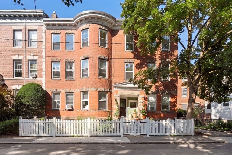 26 Parkway Road