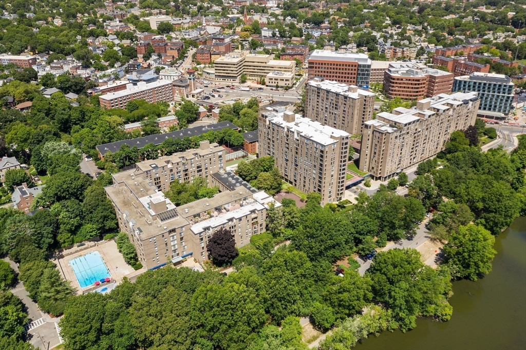 33 Pond #1005 - Brookline, MA
