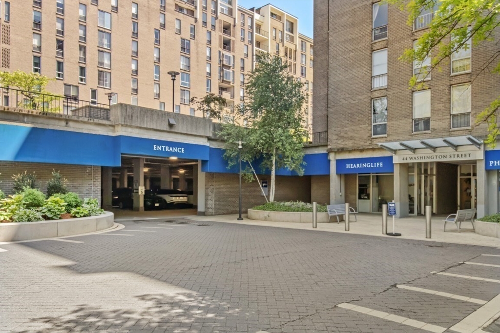 44 Washington #1113 44 Washington #1113 - Brookline, MA