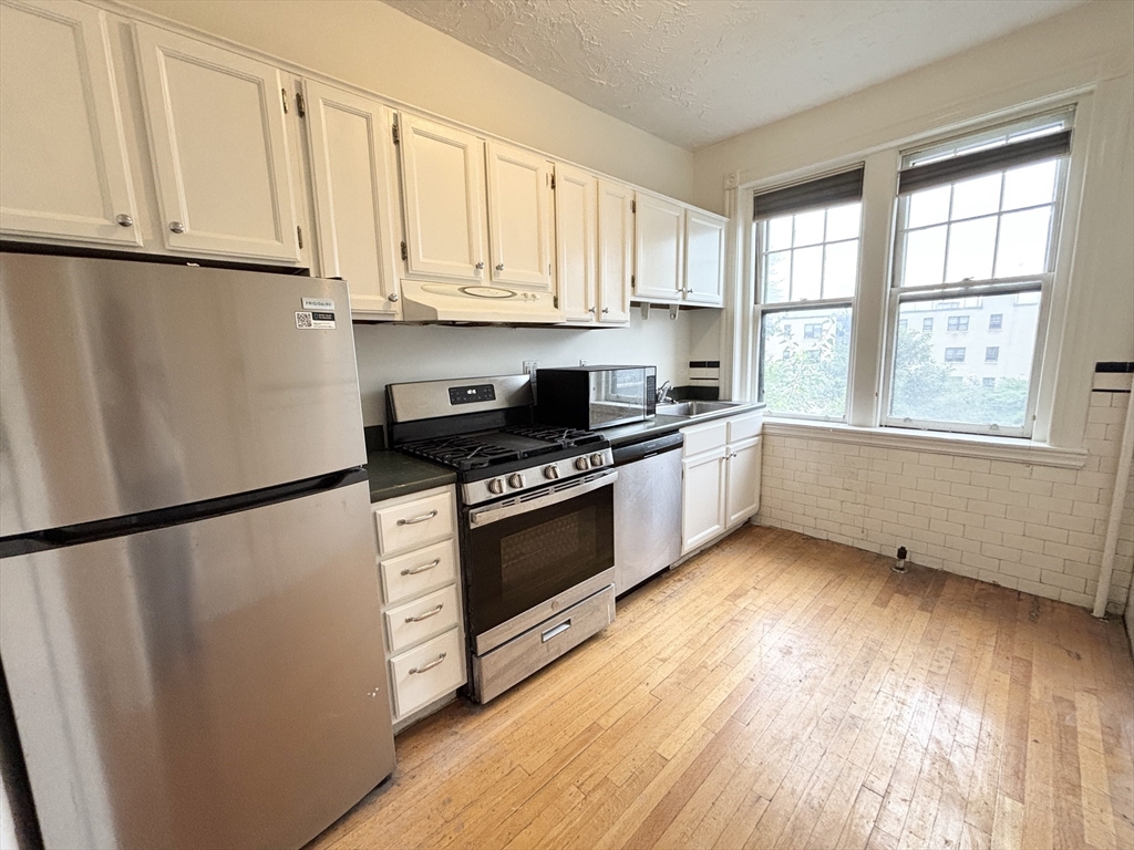 455 Washington St #4 - Brookline, MA