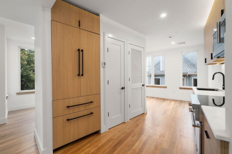 58 Kent #U304 - Brookline, MA