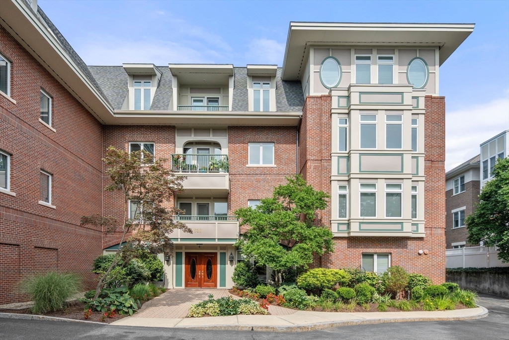 630 Hammond St #104 630 Hammond St #104 - Brookline, MA