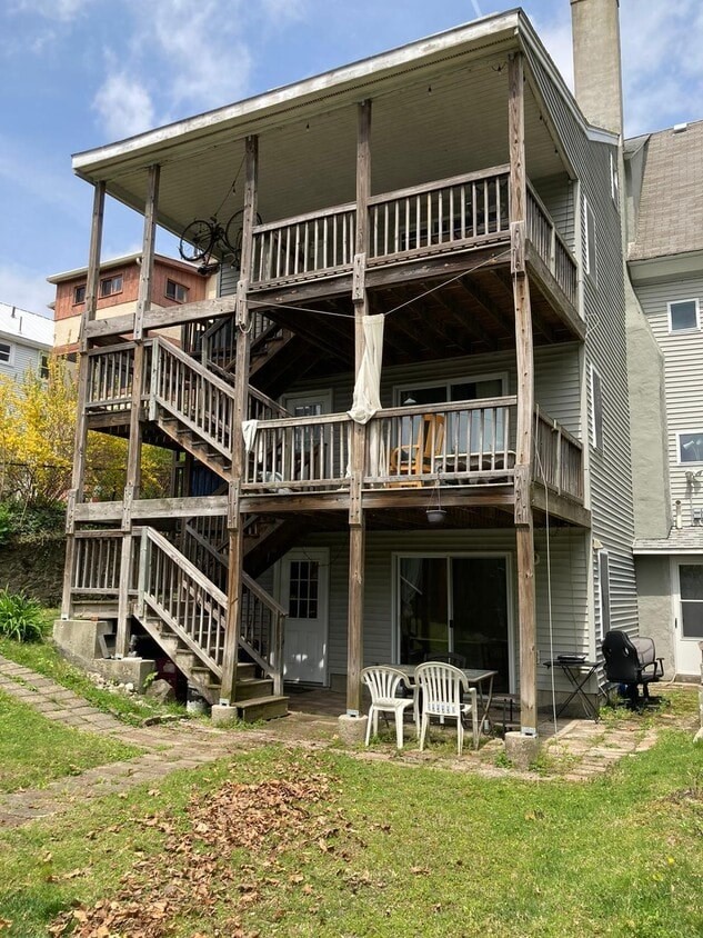 122 Westbourne Ter #B - Brookline, MA