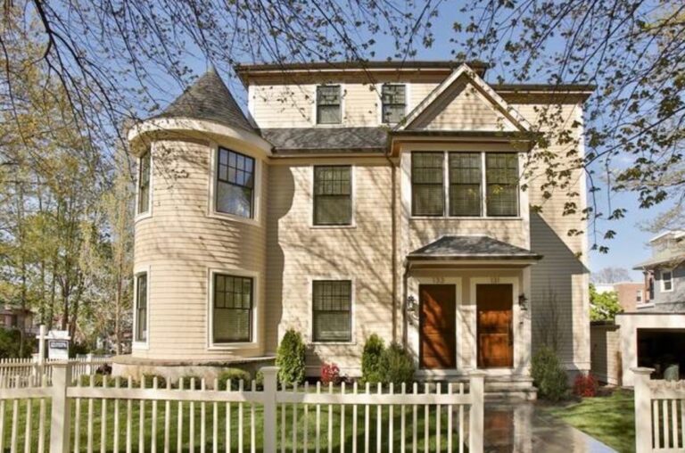 131 Winchester St #131 - Brookline, MA