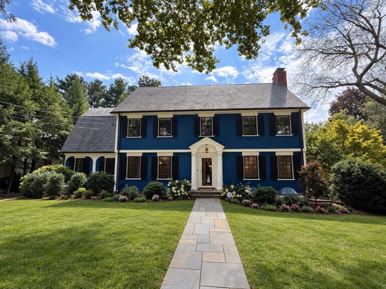 17 Glenoe Rd - Brookline, MA