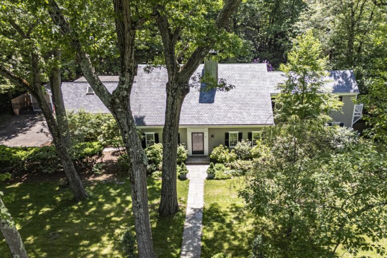 284 Woodland Road - Brookline, MA