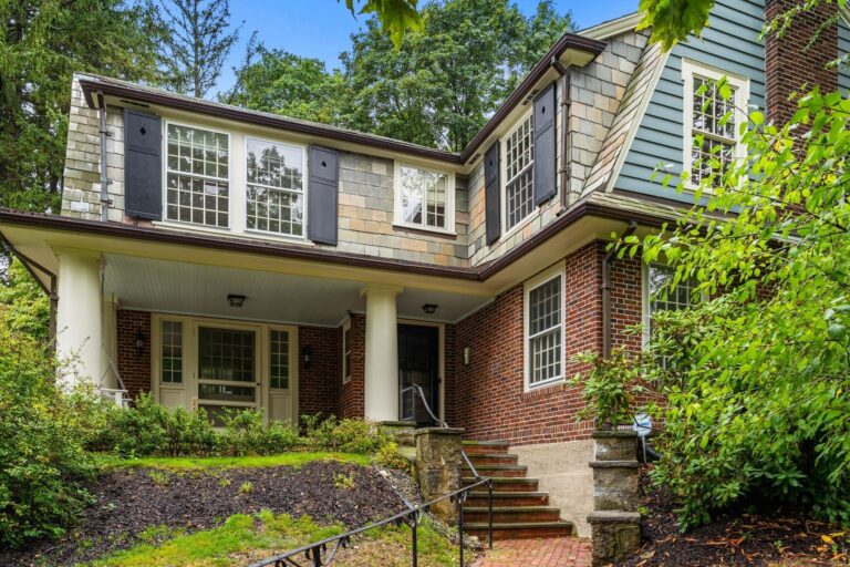 292 Pond St - Brookline, MA