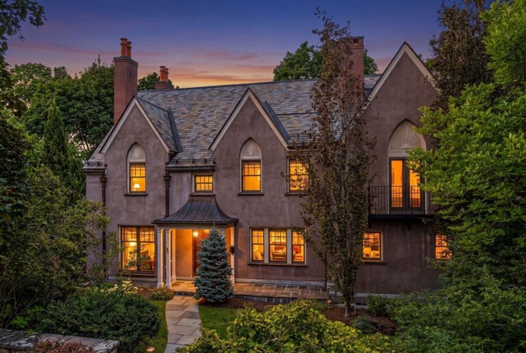 67 Hyslop Rd - Brookline, MA