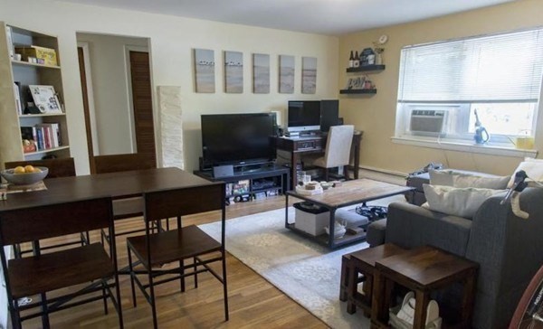 85 Chestnut St #1 - Brookline, MA