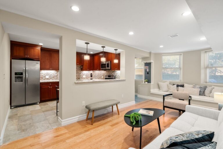116 Pleasant St #B - Brookline, MA