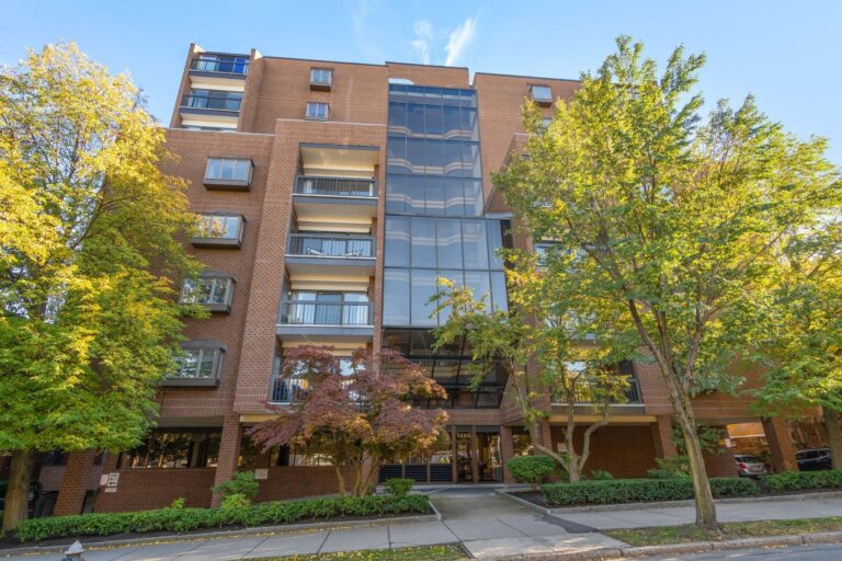 1265 Beacon St #505 - Brookline, MA